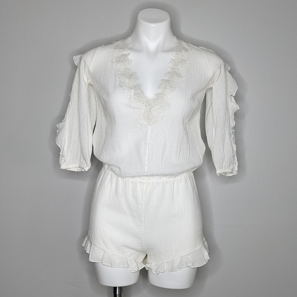 Victoria's Secret Pants - NWT Victoria's Secret white lace tie back romper XS